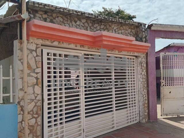 #0018 - Casa para Venta en Maracaibo - V