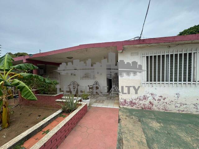 #0040 - Casa para Venta en Maracaibo - V