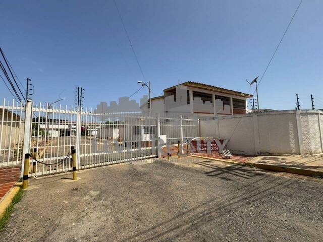 #0055 - Casa para Venta en Maracaibo - V - 3
