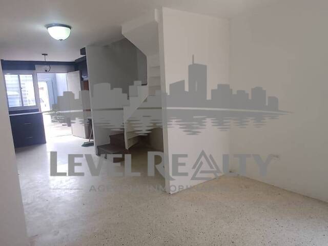 Towhouse para Venta en Maracaibo - 4
